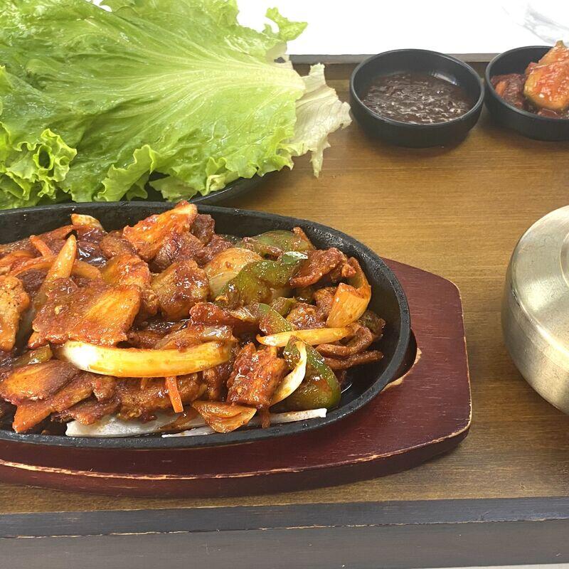 Spicy SamGyupSal Gui 매운 삼겹살 구이